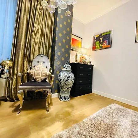 Luxury Center With Canal View 1 Kingsize Bed And 1 Sleeping Sofa