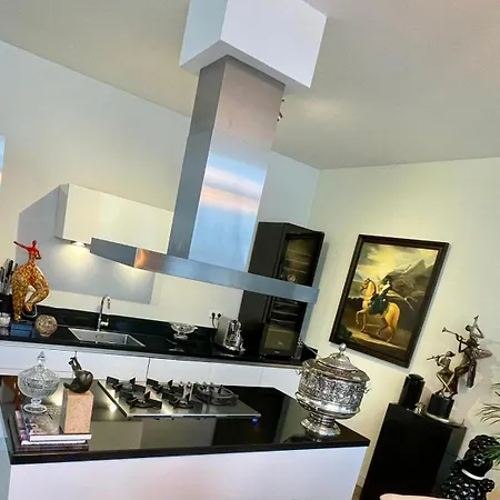 Luxury Center With Canal View 1 Kingsize Bed And 1 Sleeping Sofa Apartment Amsterdam
