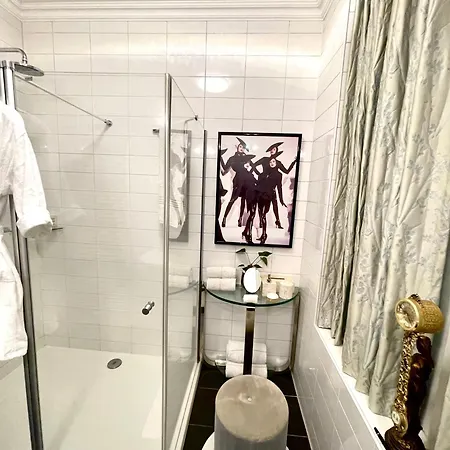 Luxury Center With Canal View 1 Kingsize Bed And 1 Sleeping Sofa Lägenhet Amsterdam