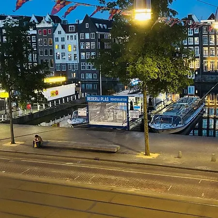 Luxury Center With Canal View 1 Kingsize Bed And 1 Sleeping Sofa Apartmán